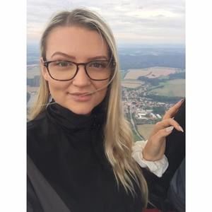 Meet your Posher, Natalie